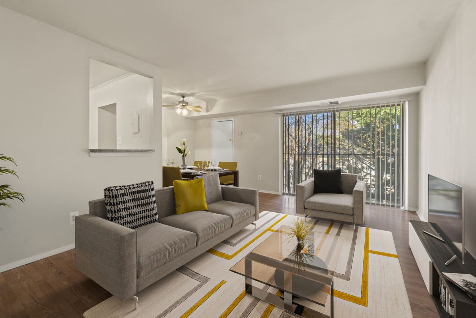 Apartments in Triangle, VA Linden Park